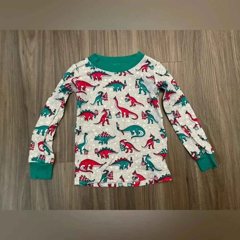 Children’s place boys red and green dinosaur Christmas pajama set size 9-12 M